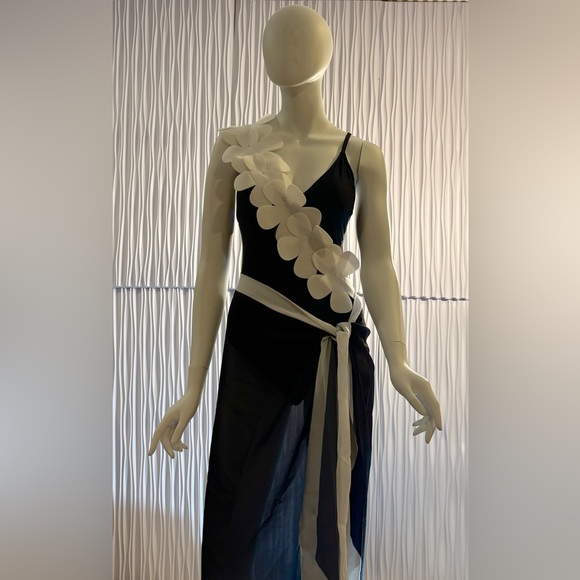 FymnSi Womens Black 3D Floral Swimsuit Set S NWT - Picture 4 of 16